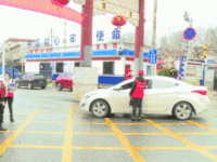 商铺、人流、车流回来了，宁乡这个地方694家门店已恢复营业