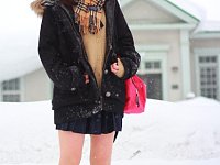 为什么日本女孩子冬天喜欢光腿穿裙子？