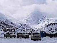 西藏最奇特的县，三角形山脉天然形成，被誉为高原乌托邦