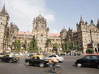 印度最大的城市孟买，相当于哪一年的上海？