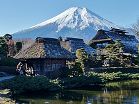 日本缩小版的九寨沟，门票全免，富士山雪水融化成泉