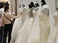 韩国最大规模婚庆博览会开幕！