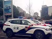 
中国警车全换新，丰田大众落选，车友：这车霸气十足
