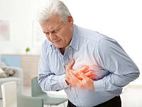 高尿酸会诱发心脏病？高尿酸患者预防心脏病，要做好这3件事