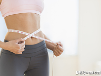 公认的女性152-176cm标准体重表，你或许不该减肥，反而要增肥